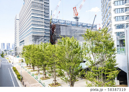 マンション・ビルの建設現場 マンション・ビルの建設現場 58387319