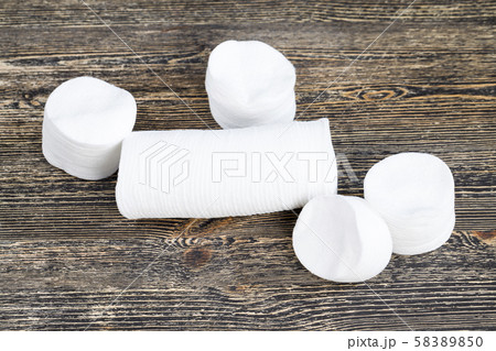 white cosmetic discs white cosmetic discs 58389850