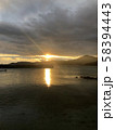沈む夕陽 58394443