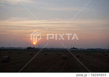 夕暮れ 夕暮れ 58394954