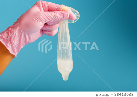 Latex condom contraception with sperm, a doctor in 58413038