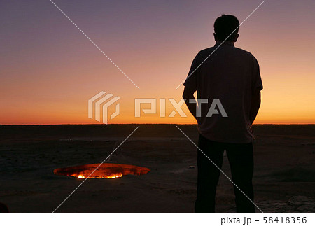 ダルヴァザ 地獄の門 58418356