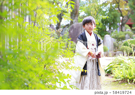 七五三参り5歳の男の子 七五三参り5歳の男の子 58419724