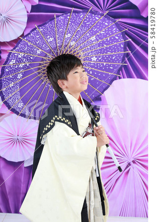 七五三参り5歳の男の子 七五三参り5歳の男の子 58419780