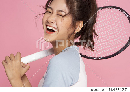 女性 スポーツ テニス 女性 スポーツ テニス 58423127