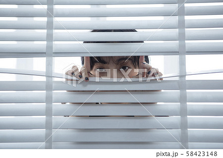 少女 表情 ライフスタイル 少女 表情 ライフスタイル 58423148