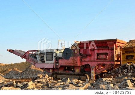 Mobile Stone Crusher Machine by the Construction Site or Mining Quarry for  Crushing Stock Image - Image of belt, machine: 156782043