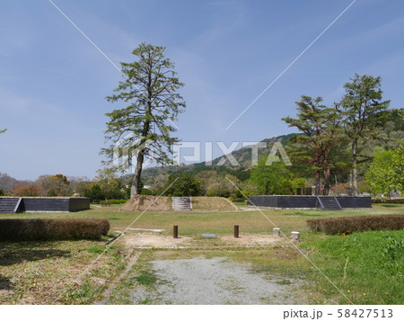 三ツ塚史跡公園 国指定史跡 兵庫県丹波市市島町の写真素材