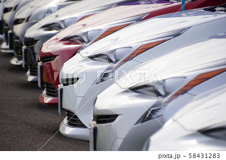 自動車イメージ　エコカーイメージ　プリウス 58431283