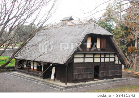 静岡県指定有形文化財「旧稲垣家住宅」(寄棟造り側)(静岡県富士市) 58431542