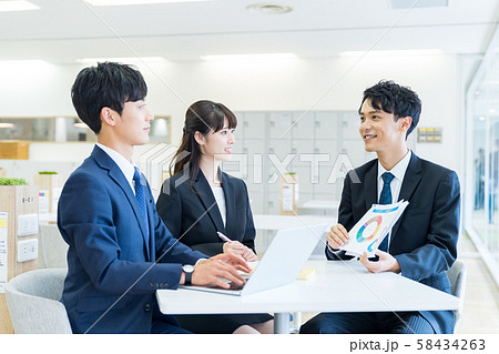 ビジネスマン、打ち合わせ、商談、提案 58434263