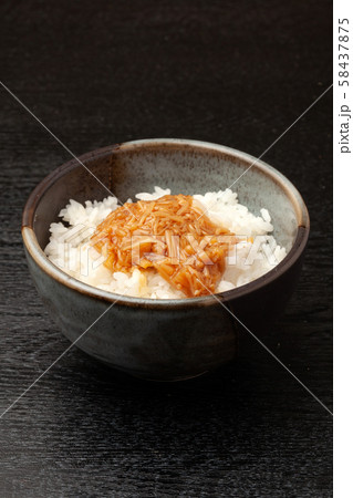 なめ茸をかけたご飯 58437875