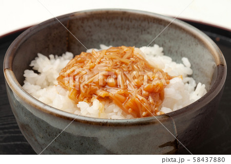 なめ茸をかけたご飯 58437880