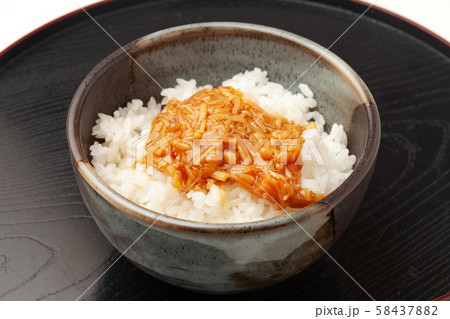 なめ茸をかけたご飯 58437882