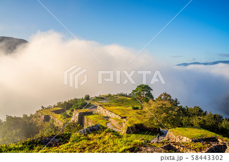 秋の竹田城跡 58443302