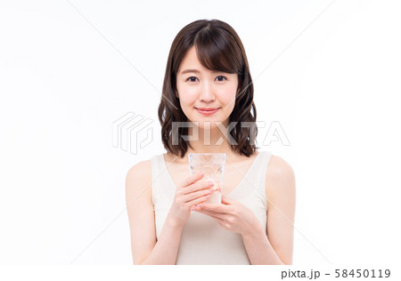 若い女性 若い女性 58450119