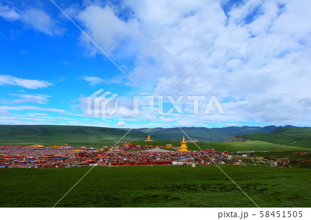 東チベット 亜青アチェンの景色 Yarchen Gar in Tibet 東チベット 亜青アチェンの景色 Yarchen Gar in Tibet 58451505