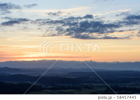 高尾山の雲海 58457445