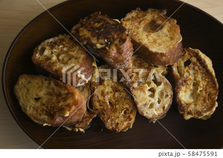 フレンチトースト 蜂蜜 ハチミツ 朝食 パン 食べ物 おいしい 卵 フレンチトースト 蜂蜜 ハチミツ 朝食 パン 食べ物 おいしい 卵 58475591