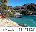 浜辺と青い海 58475825