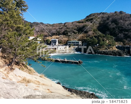 浜辺と青い海 浜辺と青い海 58475825