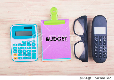top view of notepad with word BUDGET top view of notepad with word BUDGET 58488182