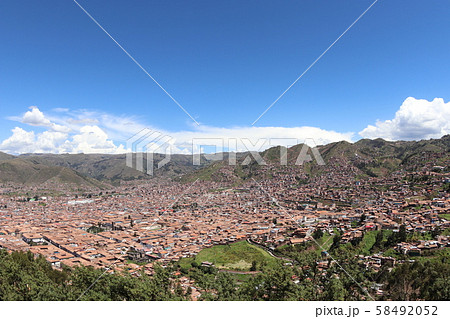 クスコ市街、サクサイワマンからの眺め クスコ市街、サクサイワマンからの眺め 58492052