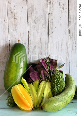 沖縄 収穫 農産物 集合 沖縄 収穫 農産物 集合 58493598