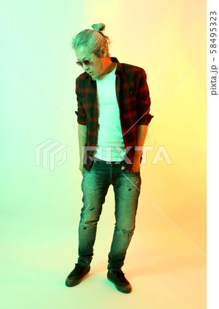 Vivid Vivid 58495323