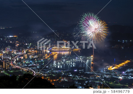 [長崎県]佐世保市夜景と花火 58496779