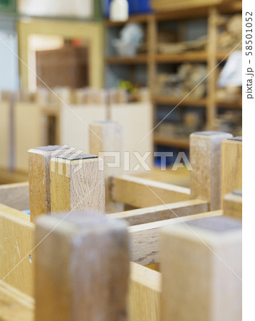 工作室 伏せられたイス 棚 工作室 伏せられたイス 棚 58501052