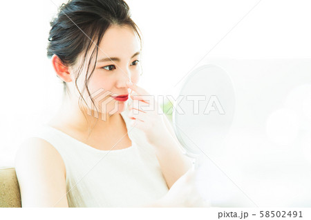 女性　ビューティー　美容　スキンケア 58502491