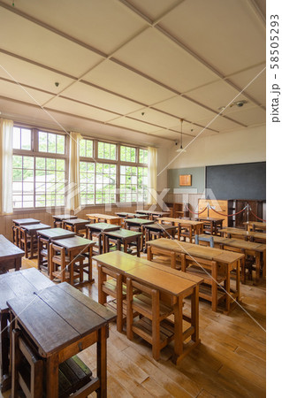 廃校 小学校の教室 廃校 小学校の教室 58505293
