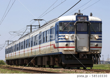 終焉近い信越本線115系(一次新潟色・快速) 終焉近い信越本線115系(一次新潟色・快速) 58510330