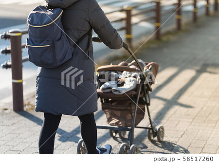 赤ちゃん 58517260