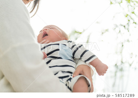 赤ちゃん 58517289