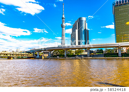 隅田川と東京スカイツリー 隅田川と東京スカイツリー 58524418