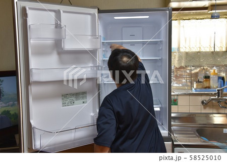 家庭用冷蔵庫の設置 58525010