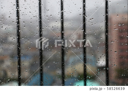 台風 (吹き降り) 台風 (吹き降り) 58526639