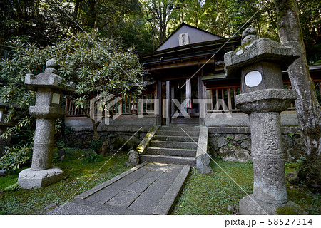 関蝉丸神社上社　本殿 58527314