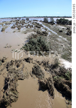 河川の増水、氾濫イメージ 58530495