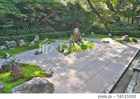 【龍潭寺 枯山水】 滋賀県彦根市古沢町 【龍潭寺 枯山水】 滋賀県彦根市古沢町 58535092