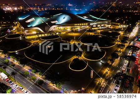 台湾 バレンタイン 女性 58536974