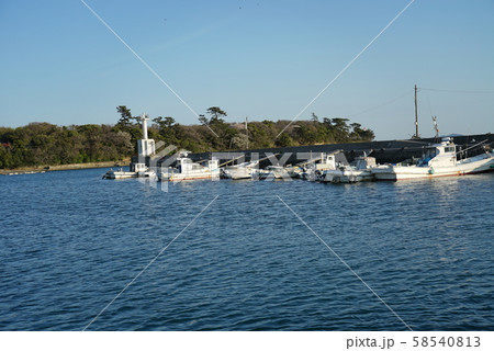 船上からの景色　港、海岸、船、海、島など 58540813