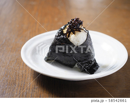 昆布がのったおにぎり 昆布がのったおにぎり 58542661