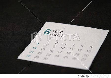 2020年6月　カレンダー 58562786