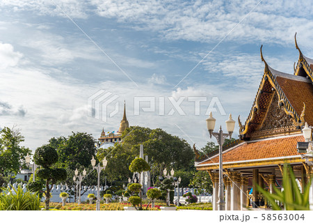 Wat Ratchanatdaram and Loha Prasat (iron castle) Wat Ratchanatdaram and Loha Prasat (iron castle) 58563004