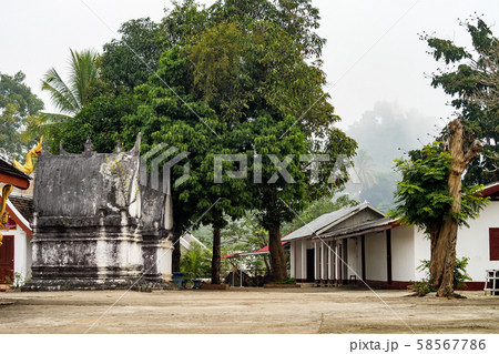 Wat Pha Mahathat is one of the temples of Luang Prabang, Laos Wat Pha Mahathat is one of the temples of Luang Prabang, Laos 58567786