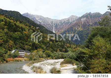 上高地 紅葉 長野県 上高地 紅葉 長野県 58567858