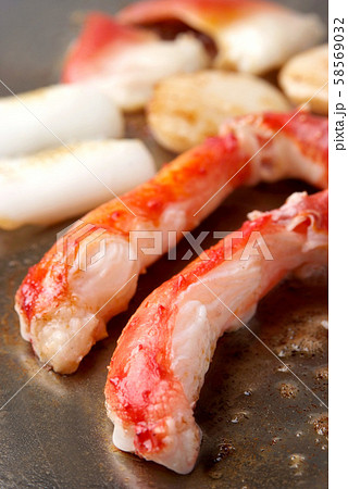 食べ物 食品 鉄板焼きイメージ かに タラバガニ 焼きガニ 食べ物 鉄板イメージ 料理イメージ 調理 食べ物 食品 鉄板焼きイメージ かに タラバガニ 焼きガニ 食べ物 鉄板イメージ 料理イメージ 調理 58569032